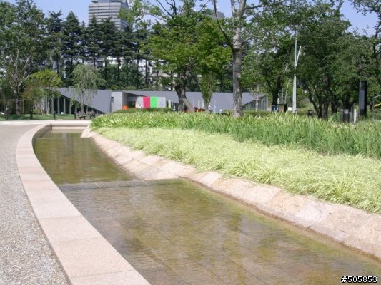 東京
