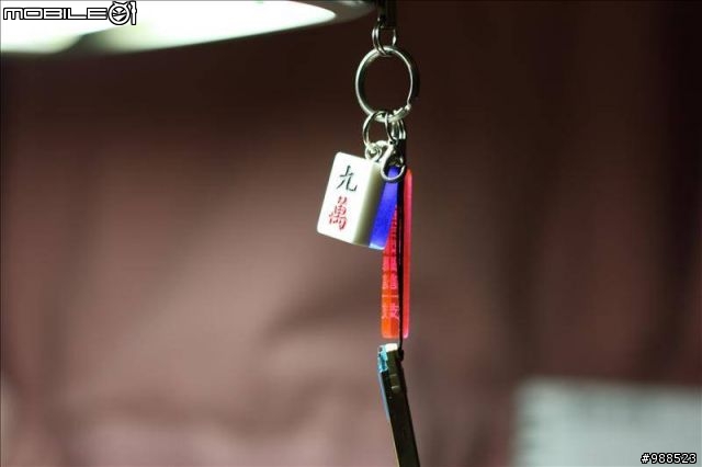 【450D簡單開箱文】自己買給自己的生日禮物 (圖片連結已更新)
