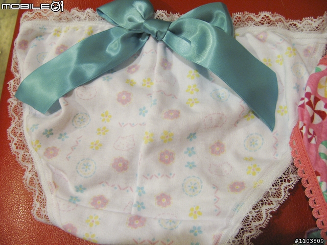 【女孩流行話】哈燒小物~帽子、髮箍、髮帶、小褲褲…