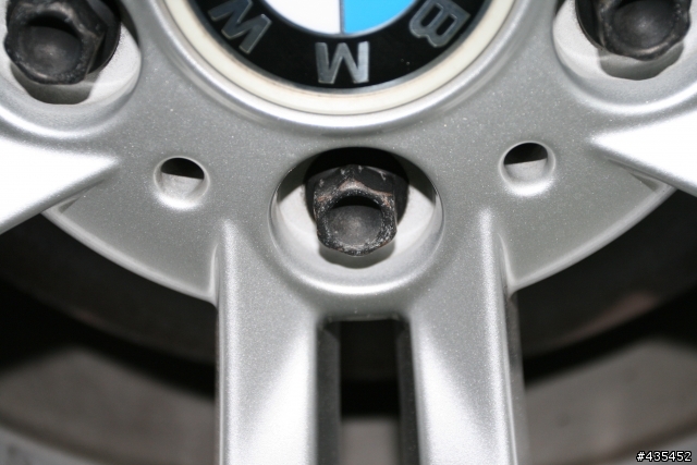 請各位BMW前輩以及車友們幫我鑑定一下