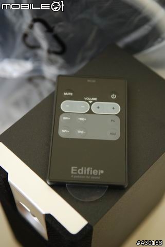 【分享】大家都開edifier C3 我來開個C2吧!