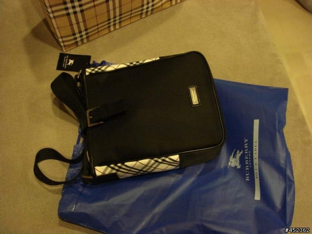 BURBERRY BLACK LABEL 經典側背包簡易開箱