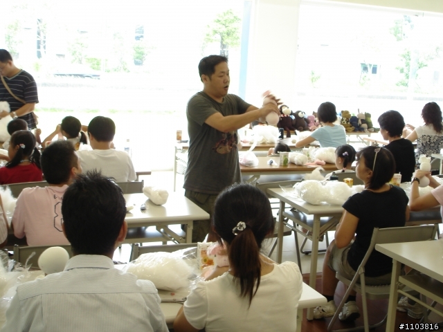 PEUGEOT內湖旗艦店"襪子娃娃"一日遊