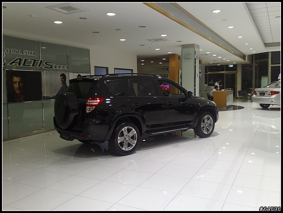 TOYOTA年度大戲 日製進口SUV RAV4 偽開箱