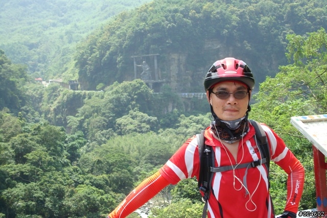 老師,斯卡也答、石磊國小上爺亨、一堂120公里的英文課、一條不可能的路線