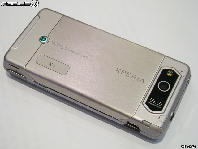 [搶拍] 各位同學～Sony Ericsson XPERIA X1來啦～～(但是是英文版)