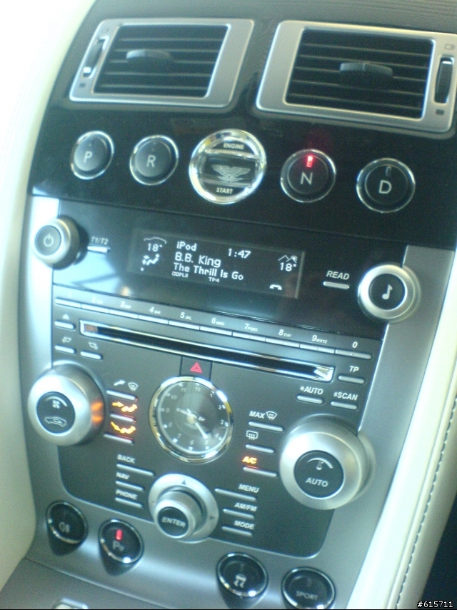 Aston Martin DB9 (SAM的辛苦洗車紀錄-6)