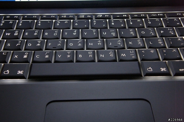 PowerBook G4 更換背光鍵盤