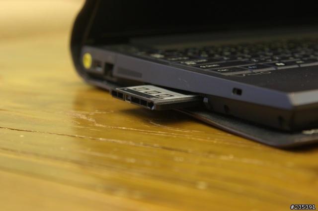 Sony VAIO VGN-G2KANA 換裝 SSD 硬碟過程分享