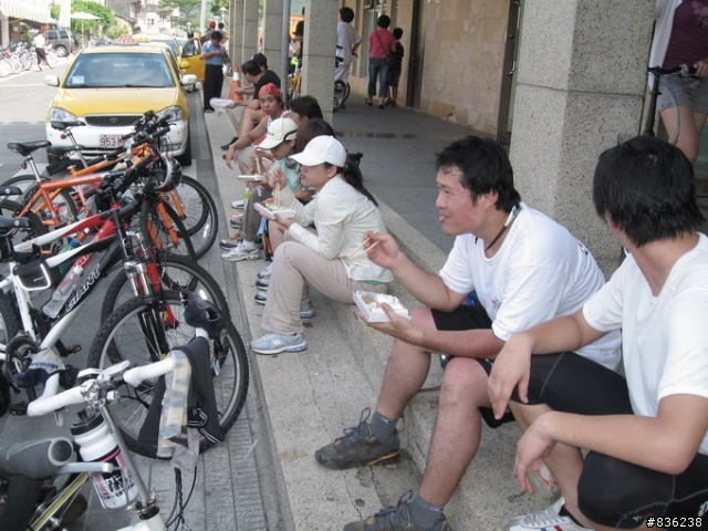 20080920福隆便當修車團 Orz
