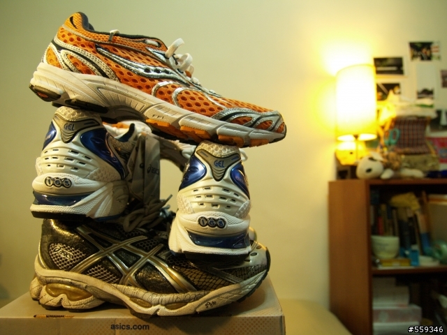 選購慢跑鞋---Asics nimbus 10, kayano 14. Saucony Grid fastwitch 3