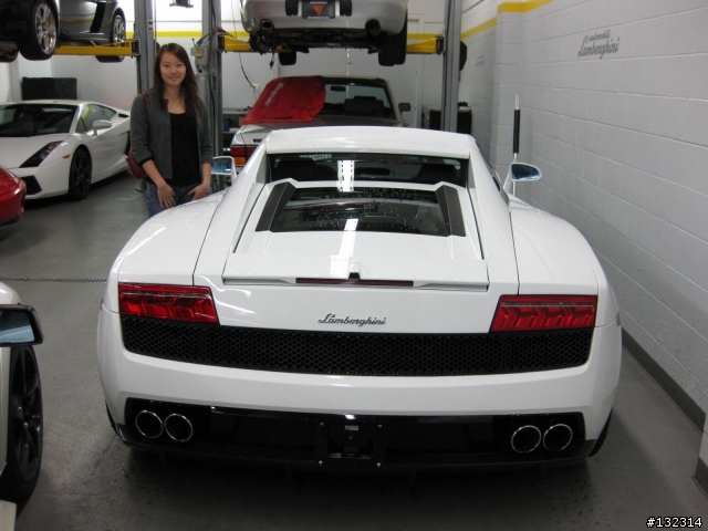 當銀蛙 997S 碰上銀牛 Gallardo..............無聊開箱文