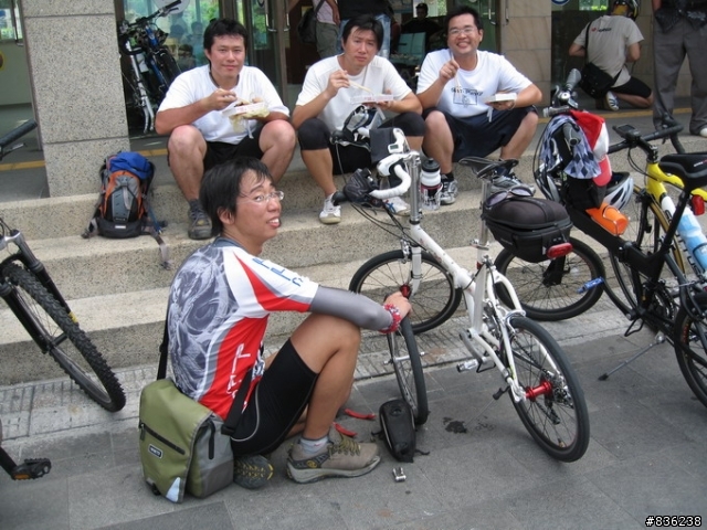 20080920福隆便當修車團 Orz