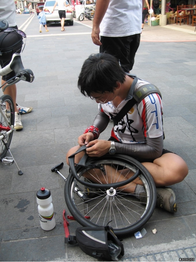 20080920福隆便當修車團 Orz