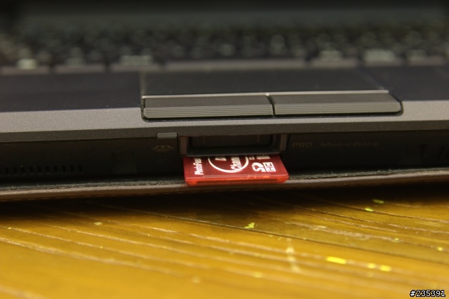Sony VAIO VGN-G2KANA 換裝 SSD 硬碟過程分享