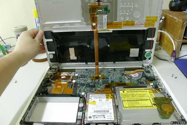 PowerBook G4 更換背光鍵盤
