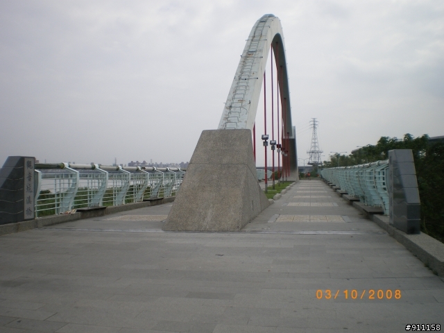 【活動】2008-10-18(六) 觀音山爬簡易坡瞧台北港,中午八里啖孔雀蛤
