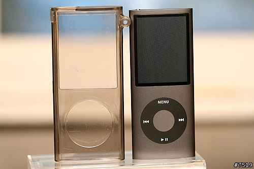 iPod Nano 4代(低調黑) + Brando水晶保護殼