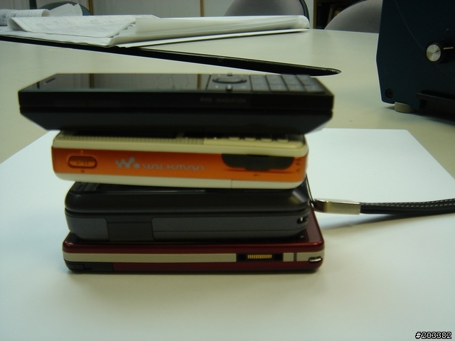 有點慢來的HTC S740 實機外觀分享