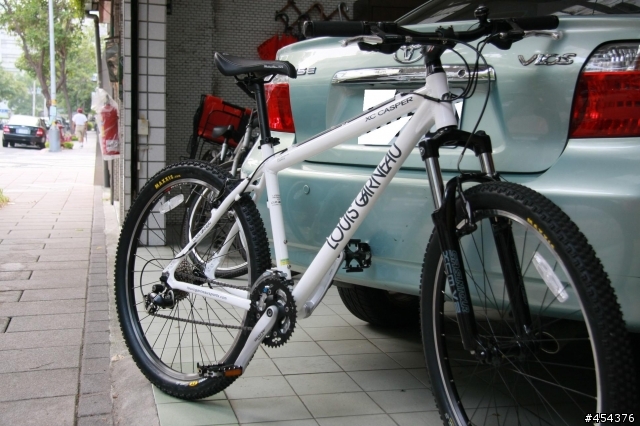 【分享文】10/9 新車入手Louis Garneau XC CASPER