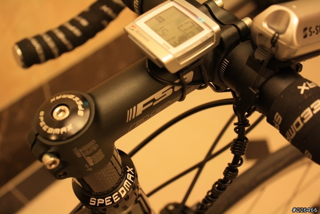 我的第一台公路車 SPINBURN SPEEDMAX