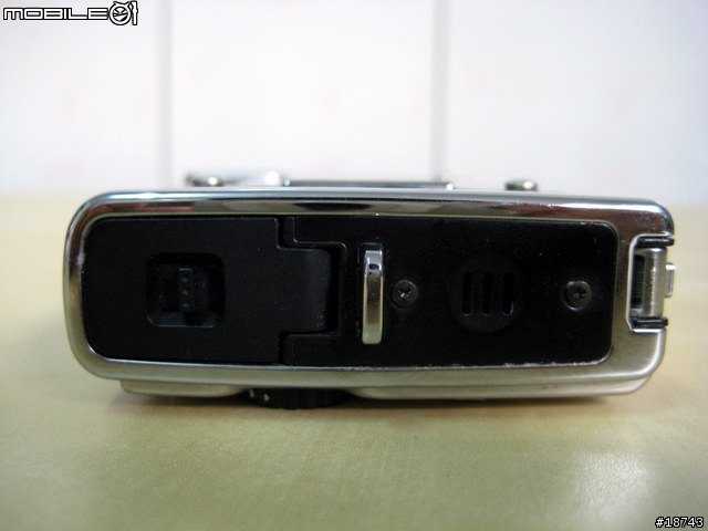 防水 10 公尺深的數位相機 Olympus μ-1030SW
