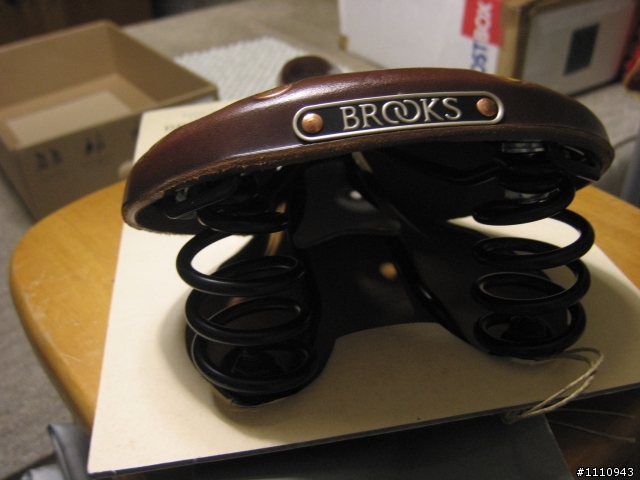 Brompton真皮擋泥板及無箱可開的 BROOKS Flyer Special S 女用板坐墊