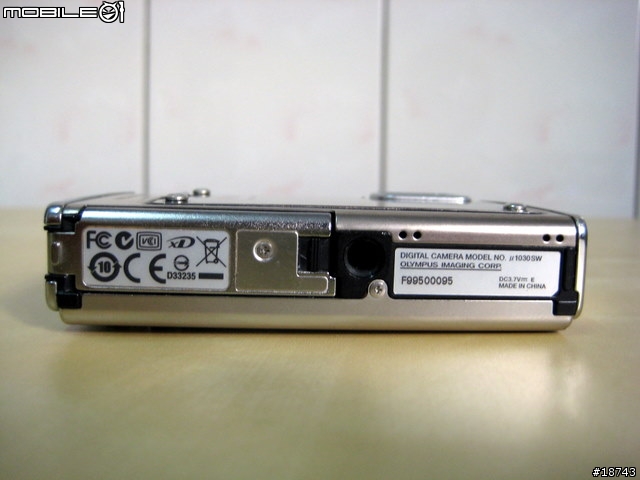 防水 10 公尺深的數位相機 Olympus μ-1030SW