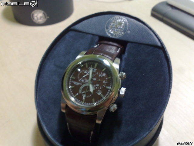 【敗家開箱】Citizen Eco-Drive Chronograph WR100