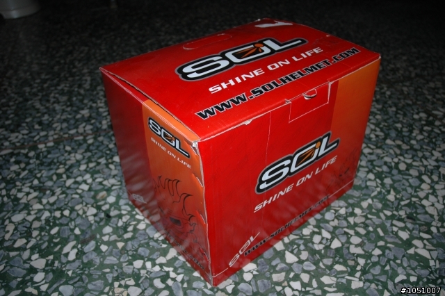 老掉牙的開箱文...SOL 27S之又一章"慢郎中開箱記"~