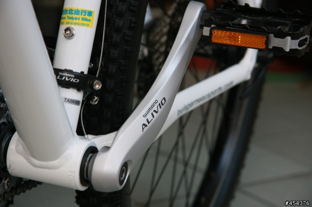 【分享文】10/9 新車入手Louis Garneau XC CASPER