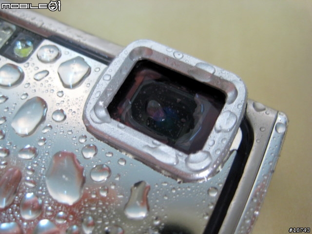 防水 10 公尺深的數位相機 Olympus μ-1030SW