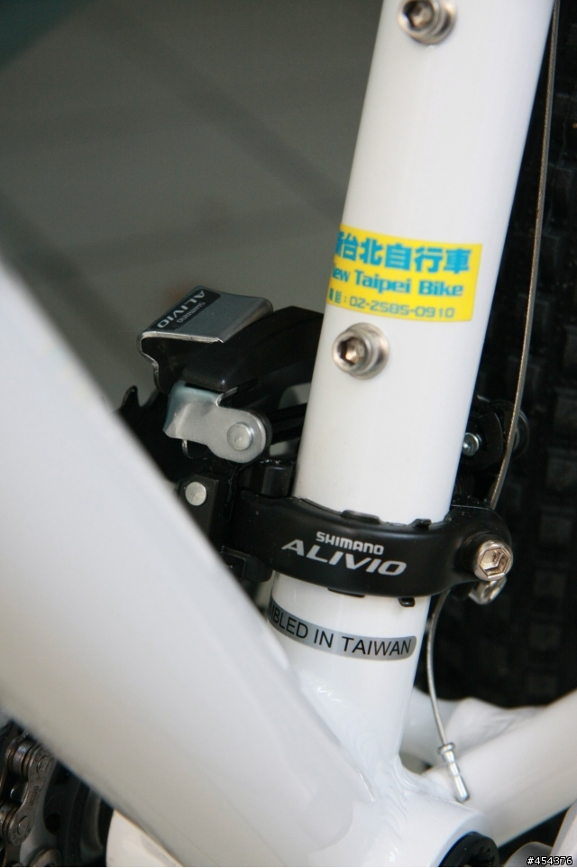 【分享文】10/9 新車入手Louis Garneau XC CASPER