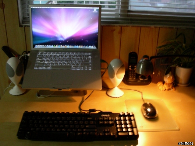 太高興啦! 我買了物超所值的MACBOOK PRO囉!