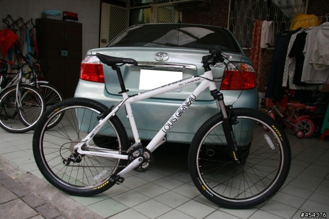 【分享文】10/9 新車入手Louis Garneau XC CASPER