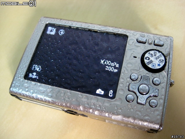 防水 10 公尺深的數位相機 Olympus μ-1030SW