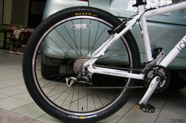 【分享文】10/9 新車入手Louis Garneau XC CASPER