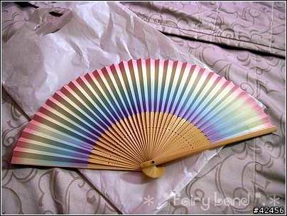 【請求協助】大阪城的彩虹扇~~