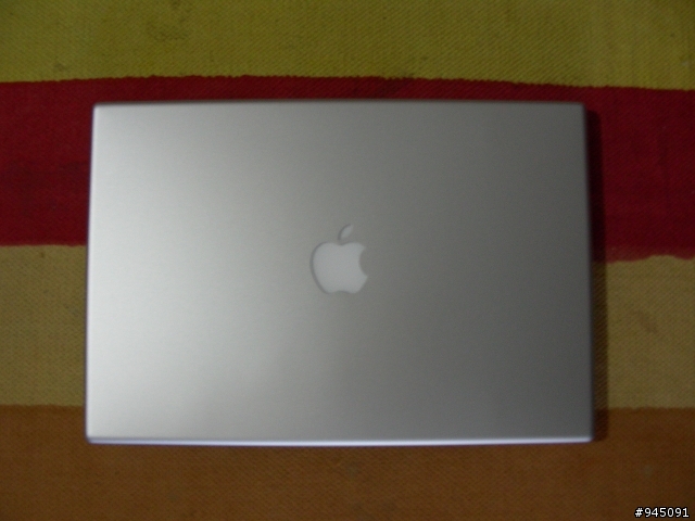 太高興啦! 我買了物超所值的MACBOOK PRO囉!