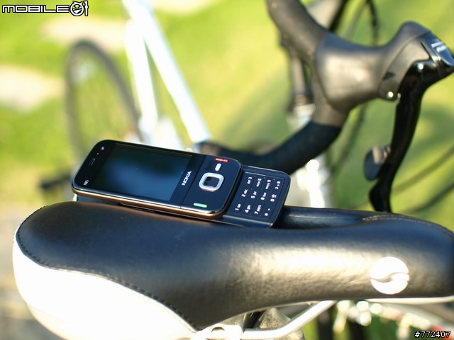 以下犯上,NOKIA N85搶先試用分享文!