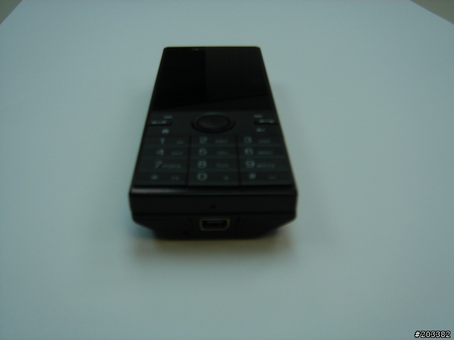有點慢來的HTC S740 實機外觀分享