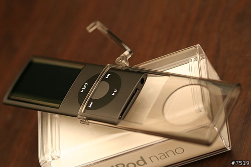 iPod Nano 4代(低調黑) + Brando水晶保護殼