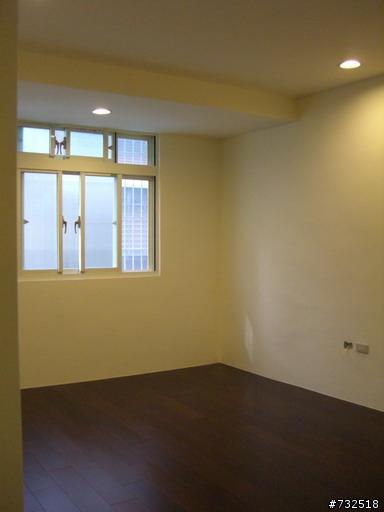 二手屋大改造..砍掉重練 !(完結篇 2008/11/14 新家具,燈具 ,整體感覺 )