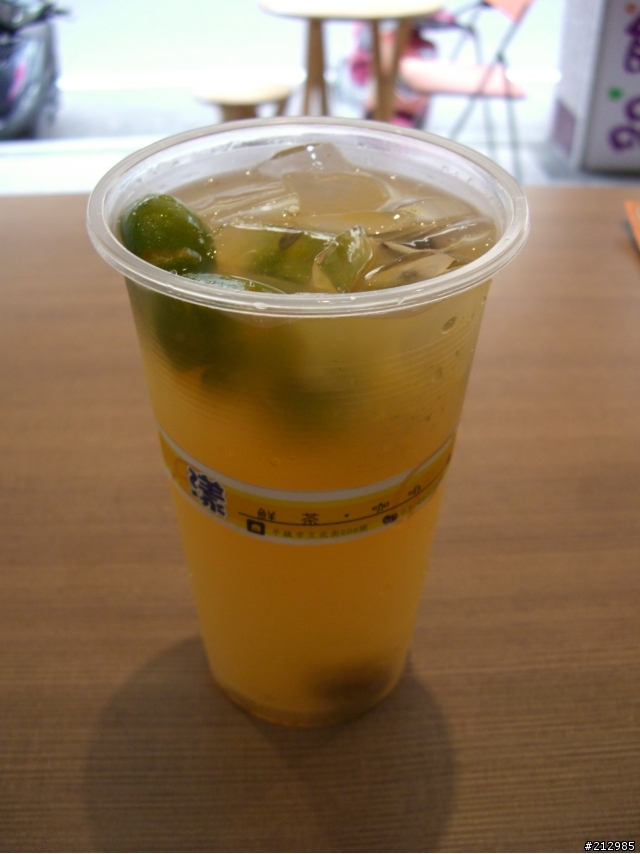 中壢好喝的飲料報乎你知--"漾"鮮茶 咖啡