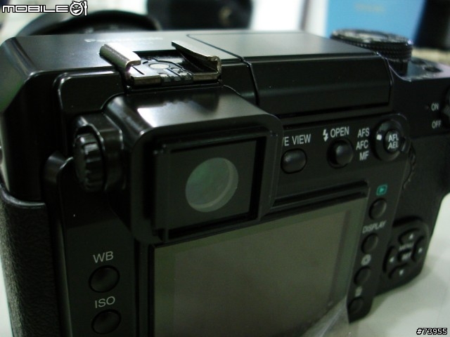 簡單分享 - 觀景窗放大器與百元背帶 for Panasonic L1