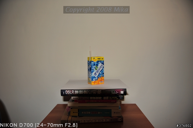 幫 D700 加個眼神光 (SB-400開箱)