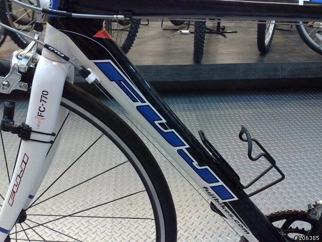人生中第一台公路車~~FUJI TEAM
