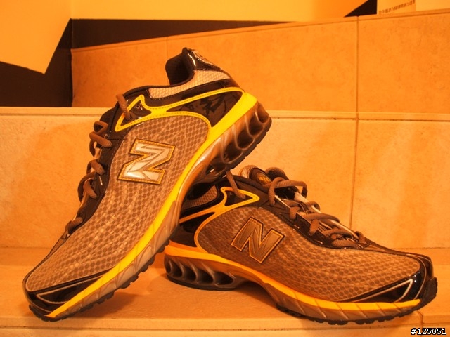 【分享】New Balance ZIP慢跑鞋