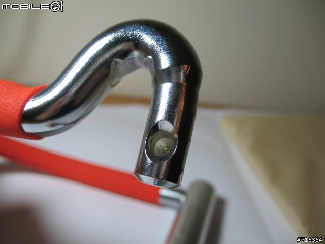 来自大陆的开箱文——钢甲武士09款最新F1机车锁