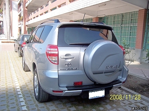 RAV4 E級 銀色灰內裝 開箱文